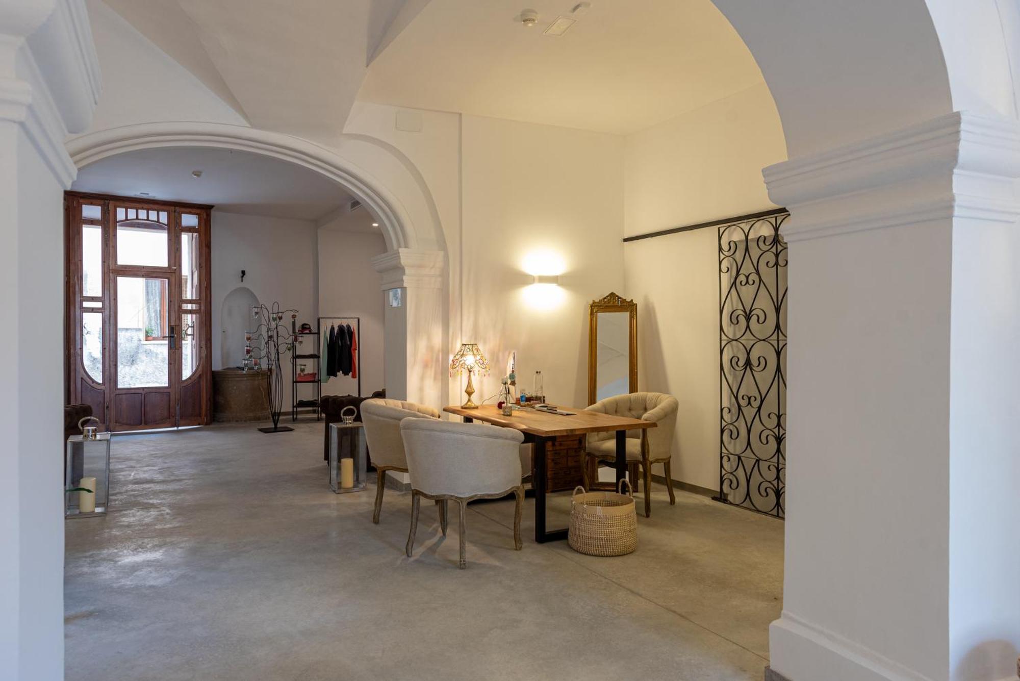 Cas Catala Hotel Sineu  Luaran gambar