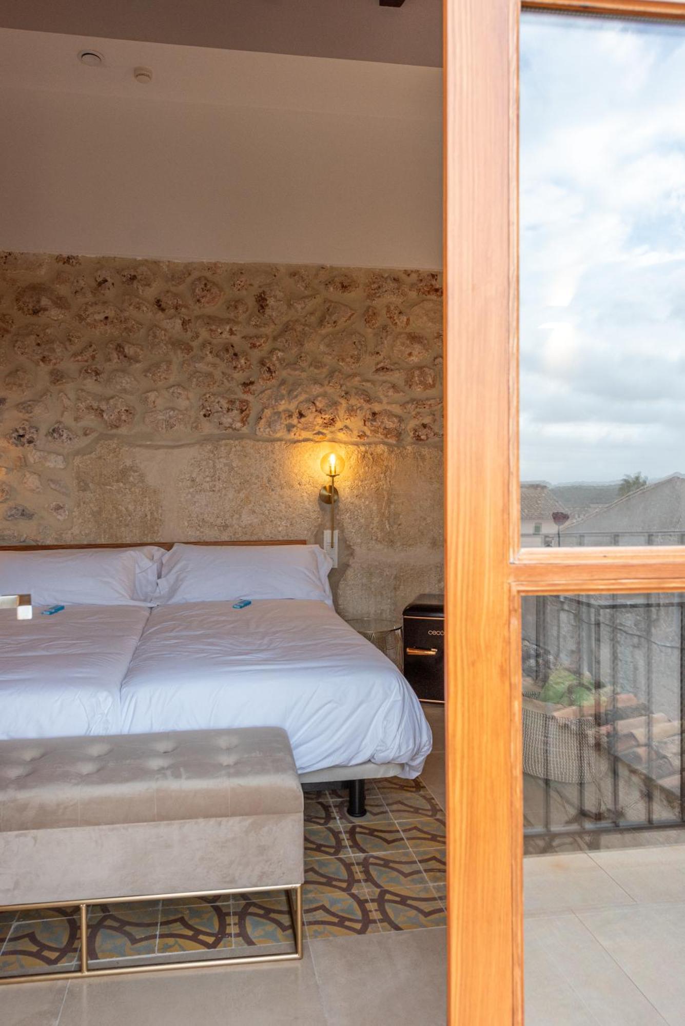 Cas Catala Hotel Sineu  Luaran gambar
